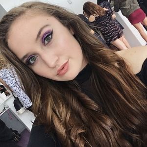 Meet your Posher, Hayley